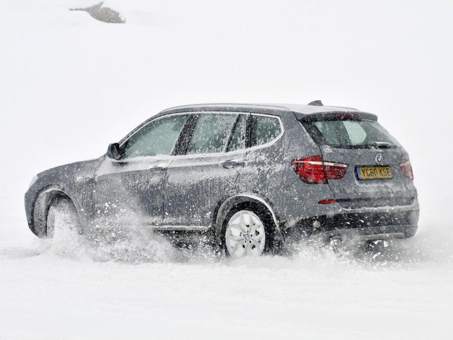  BMW X3 xDrive 2.0d 2010 года  (UK) (фото 14 из 16)